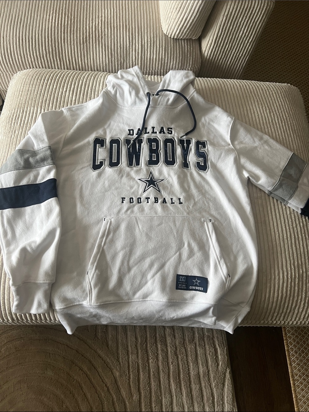Dallas Cowboys White Pullover Hoodie - Men's Football Sweatshirt